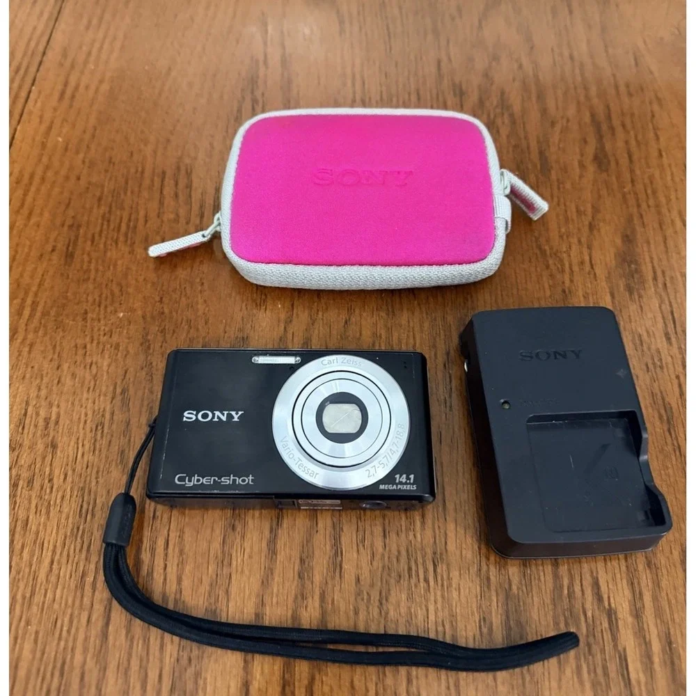 Sony Cyber shot DSC W530 14.1MP Digital Camera Black Tested Working Bundle